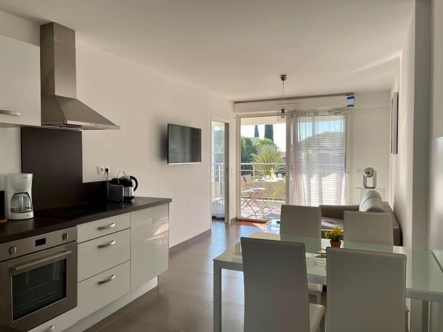 17 - Neuf, Parking Terrasse Et Jolie Vue *